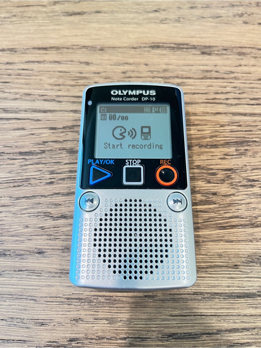 Olympus Note Corder DP-10 Digital Voice Recorder Handheld Silver Tested Works
